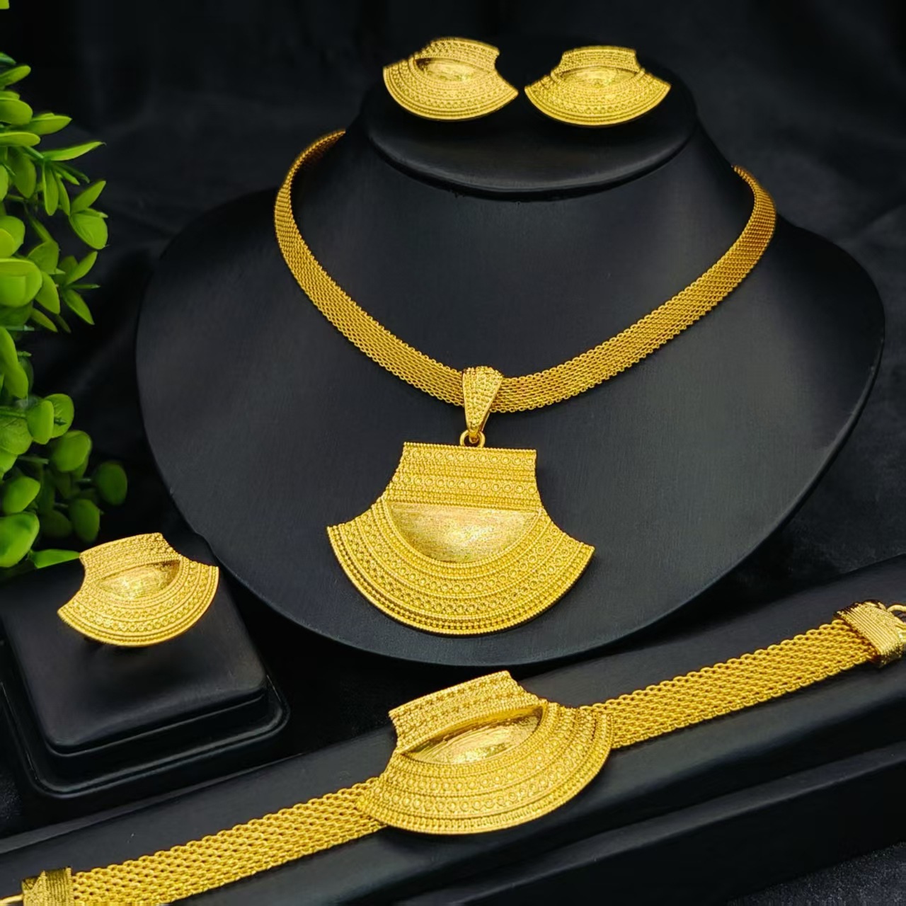 Fine Jewelry Watches Women - Kutsal Saat Kayışı Kolye Bilezik Küpe