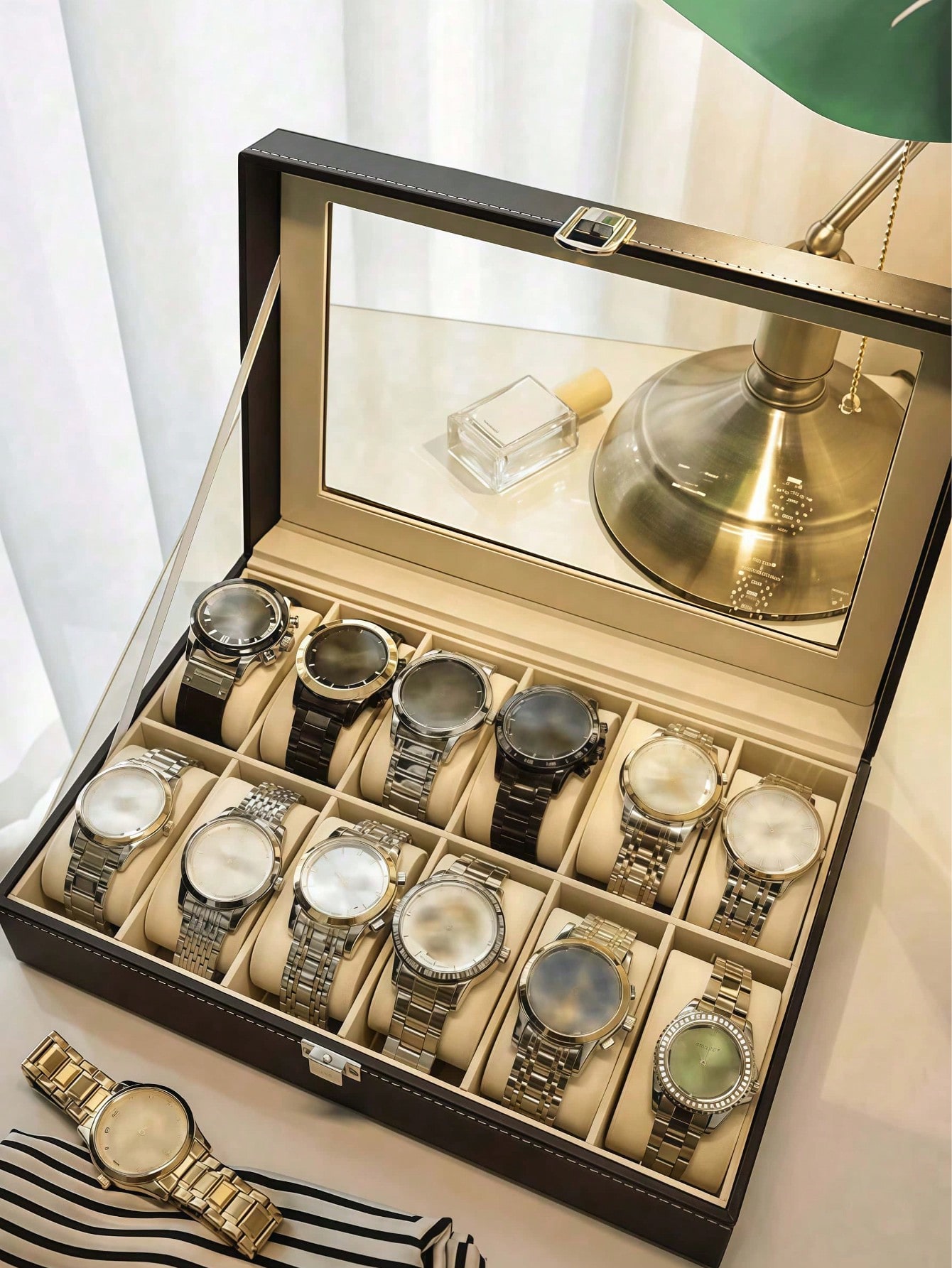 Kilitli Deri Saat Kutusu, Büyü - Jewelry Like Watches incelemesi ve fiyatı